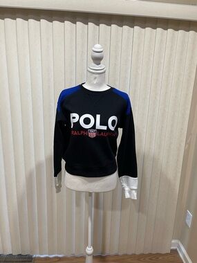 Ralph Lauren Black Crewneck Sweatshirt with Blue Shoulders and White Cuffs